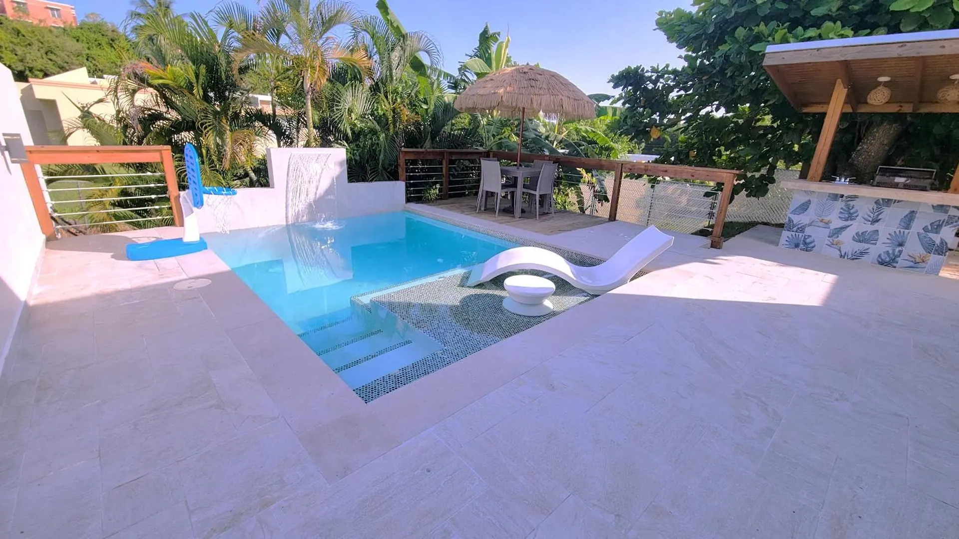 Casita Almendro-Apartment With Heated Pool 산 헤르만 0*,  푸에르토리코